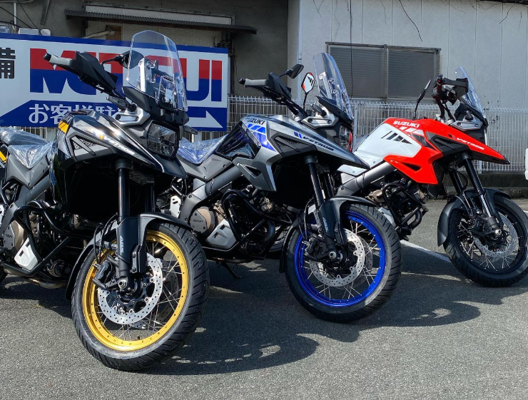 展示車(大型アドベンチャー)
